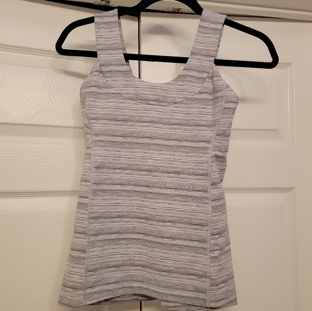 Lululemon tank top